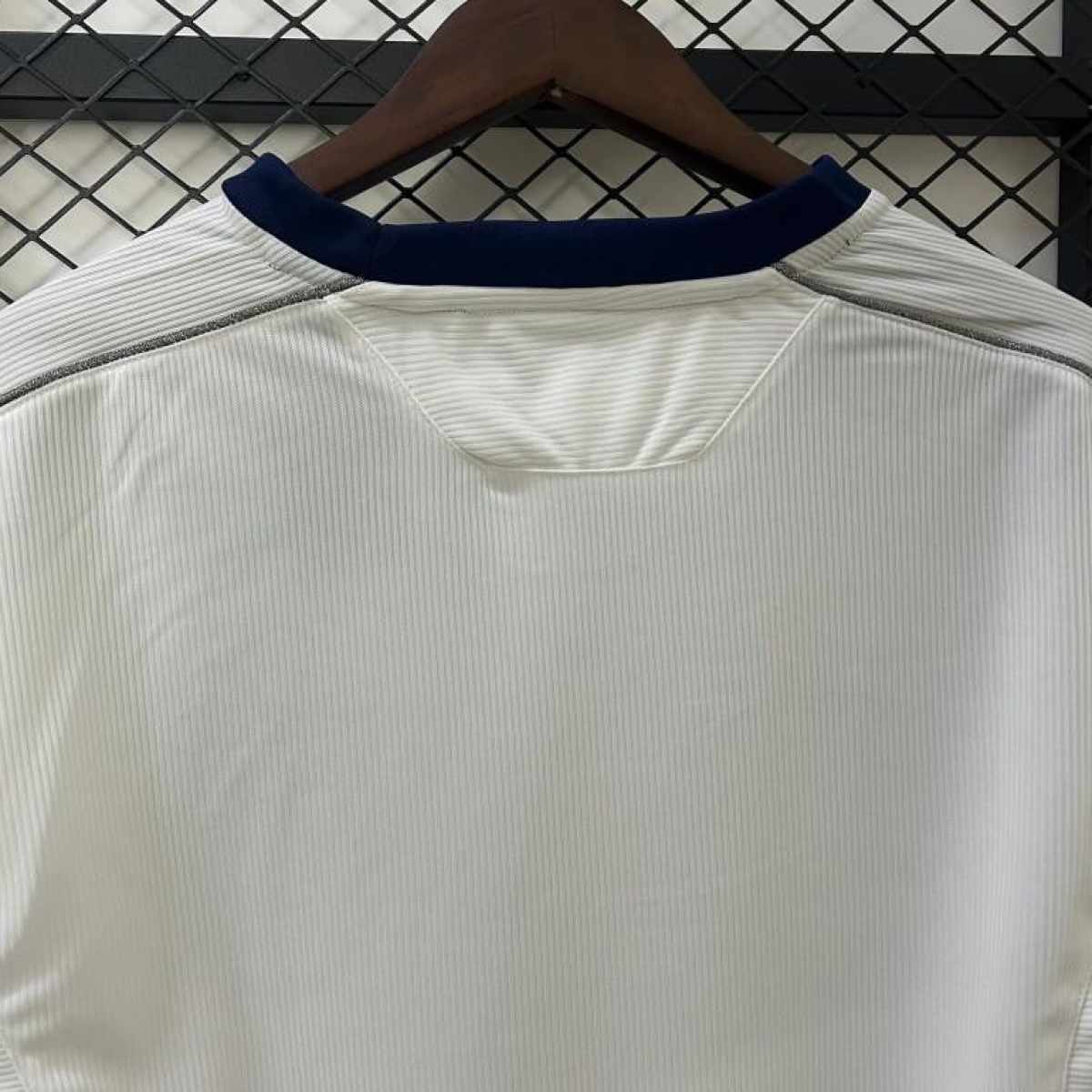 00/01 Retro Manchester United Away Jersey