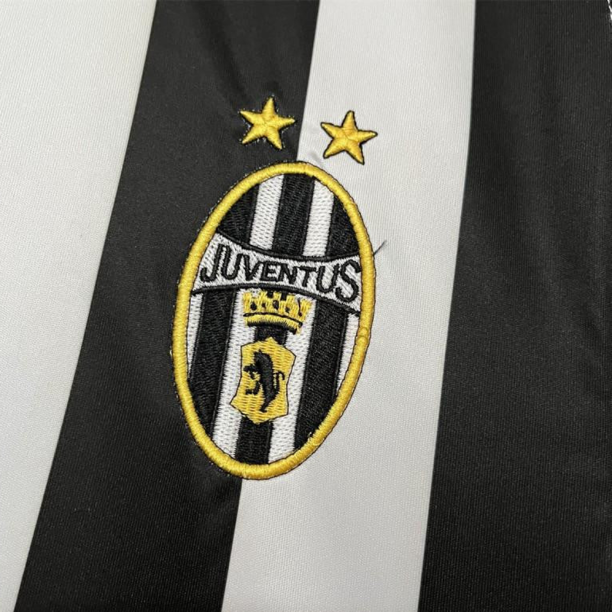 03/04 Retro Juventus Home Jersey