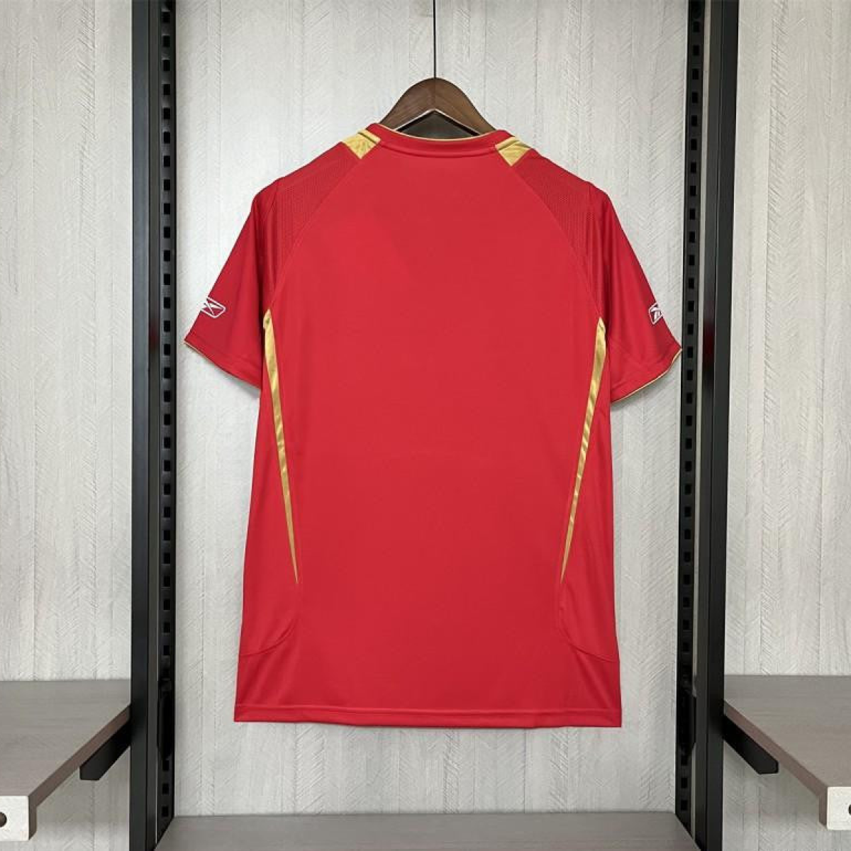 2005/06 Retro Liverpool Home Jersey