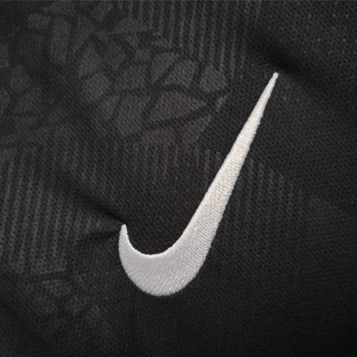 17/18 Retro PSG Black 2 Away Jersey