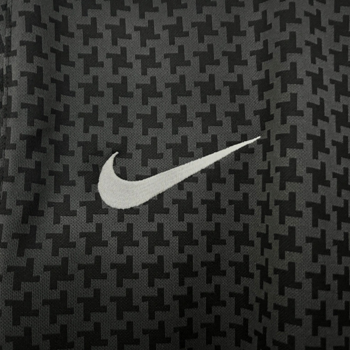03/05 Retro Manchester United Away Jersey