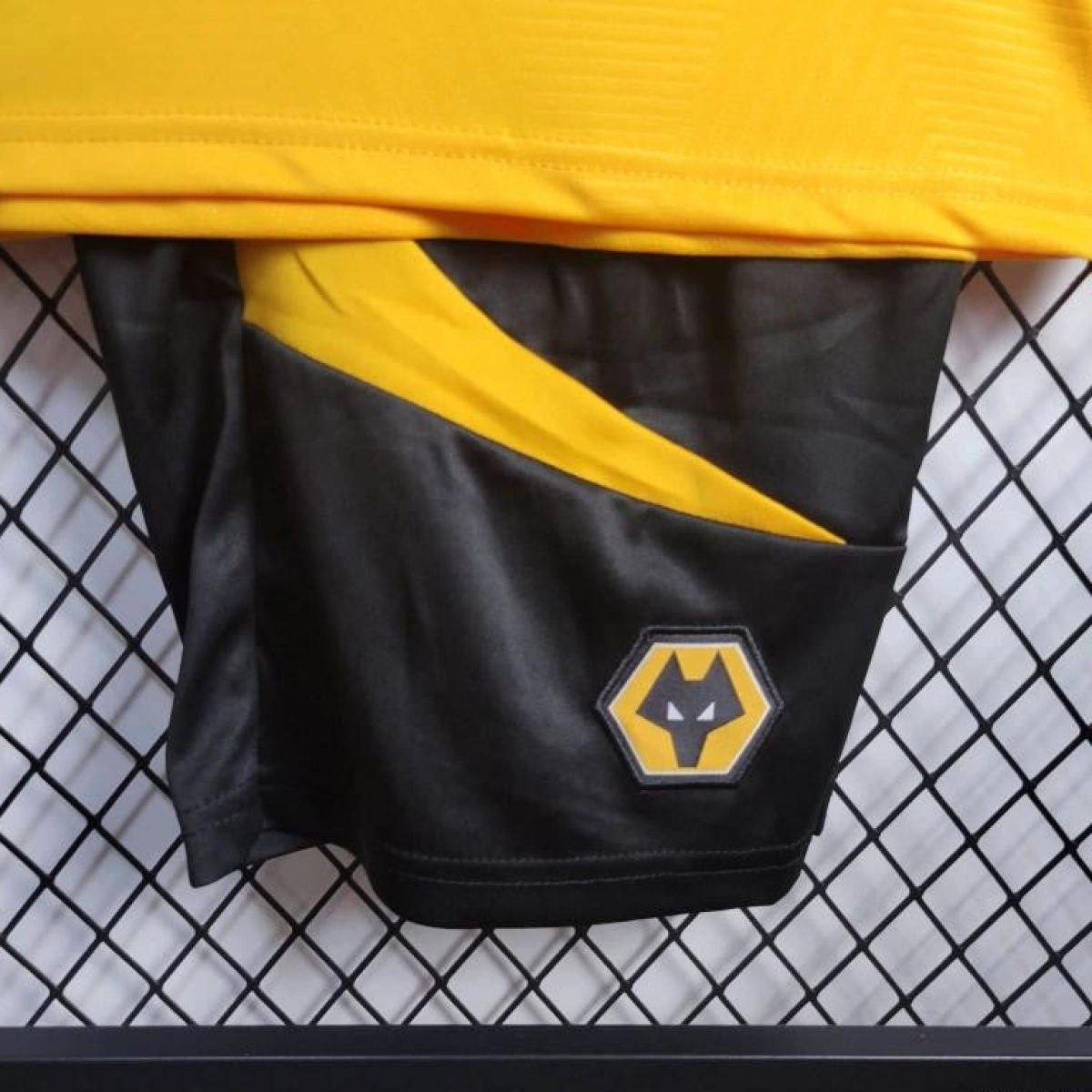 24/25 Kids Wolves Home 16-28 Jersey