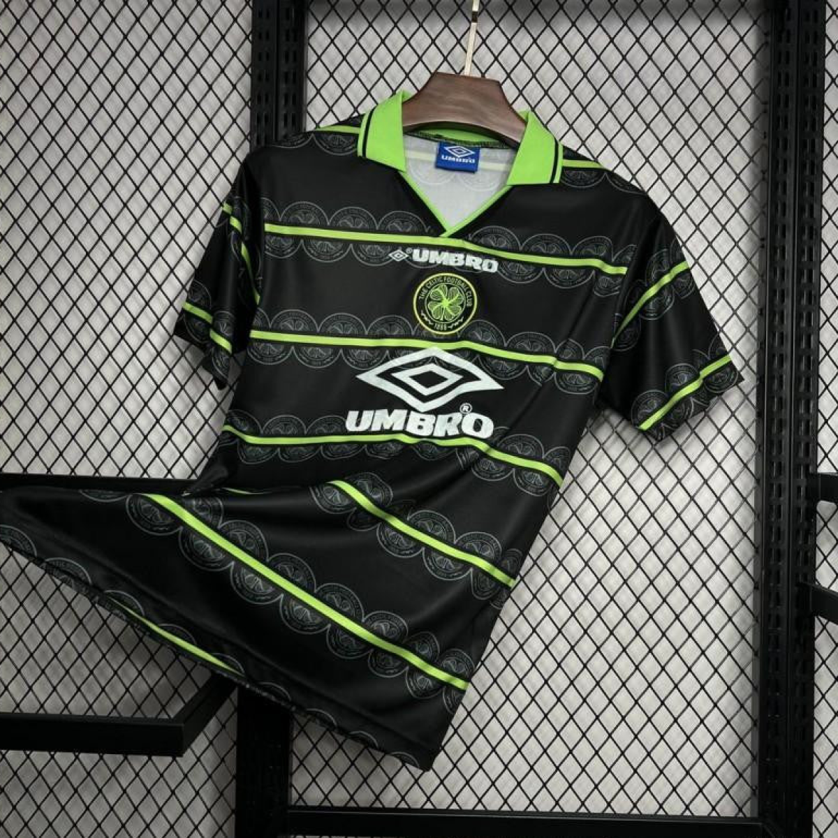 Retro 98/99 Celtic Away Black Jersey