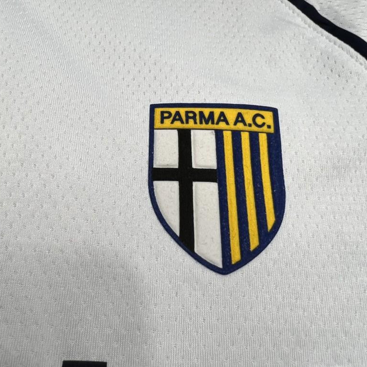 Retro 03/04 Parma Calcio Home Jersey