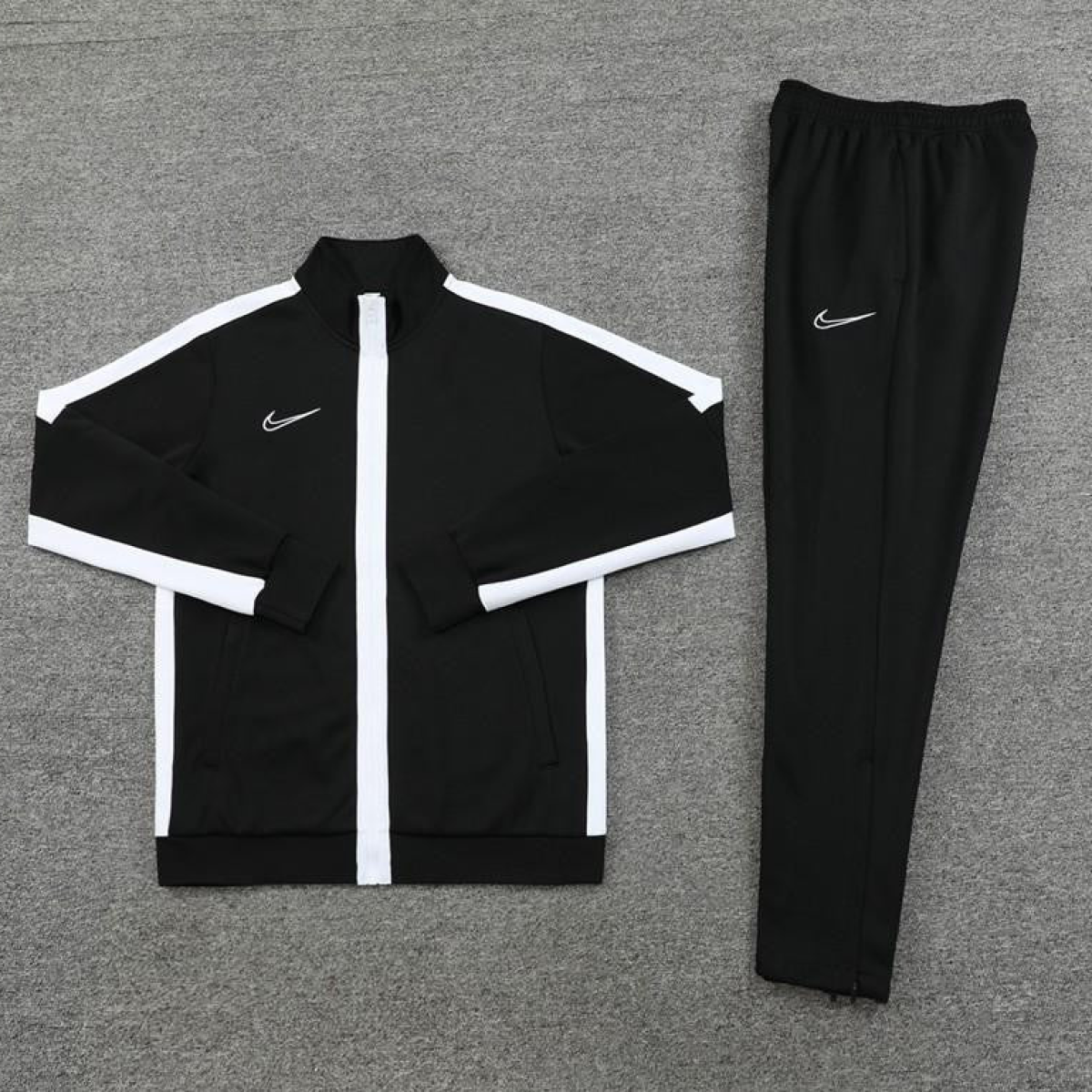 2023 Nike Black Full Zipper Jacket +Pants