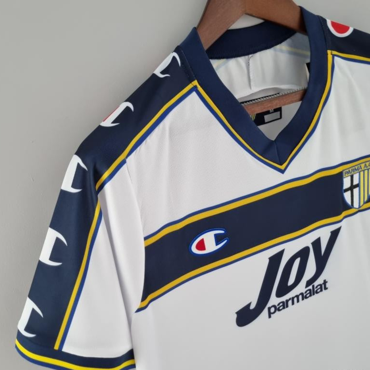 Retro Parma 01/02 Away Soccer Jersey