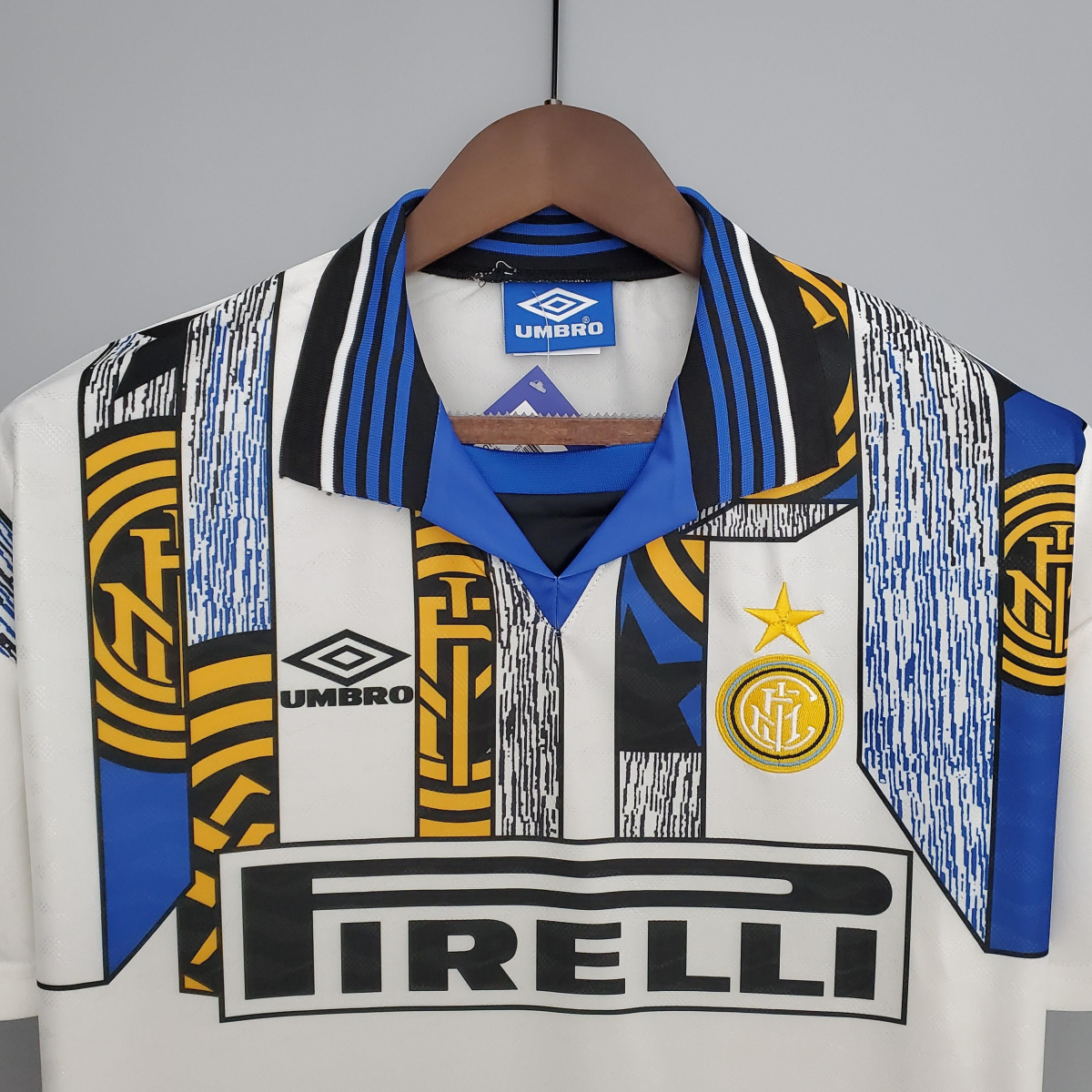 Retro Inter Milan 96/97 Away Soccer Jersey