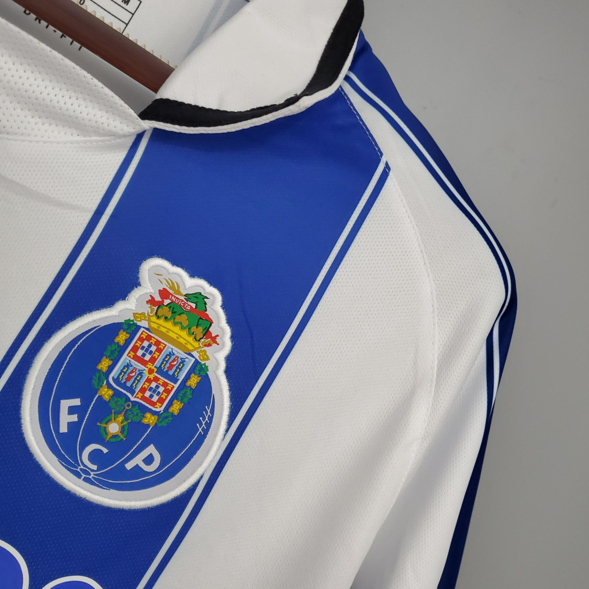 Retro Porto 03/04 home Soccer Jersey