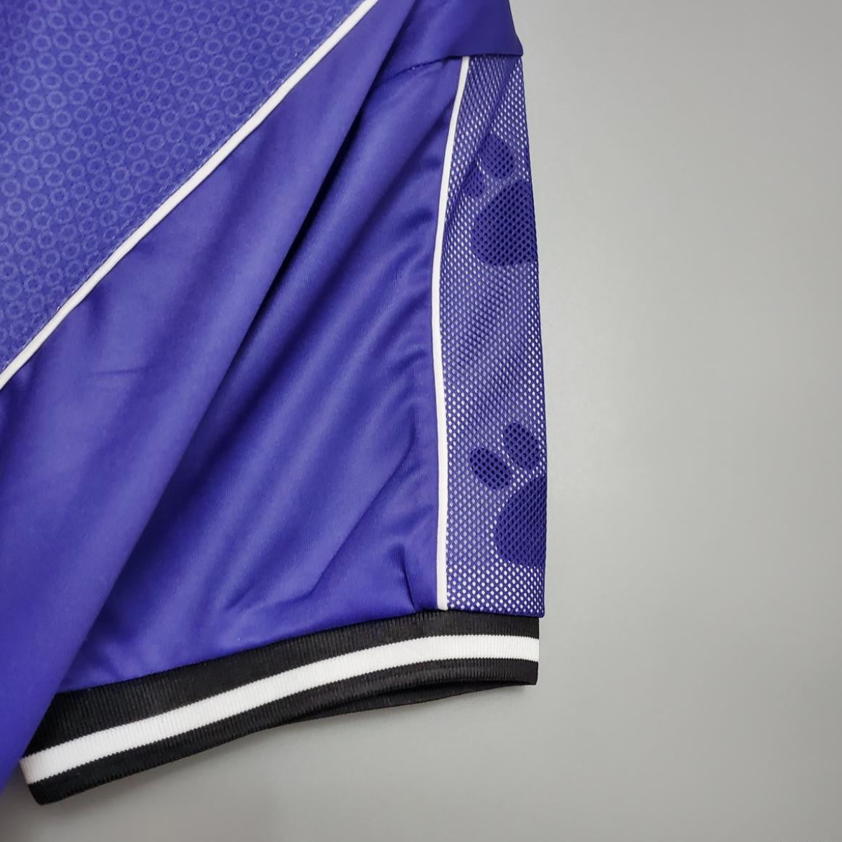 Retro Real Madrid 97/98 away Soccer Jersey