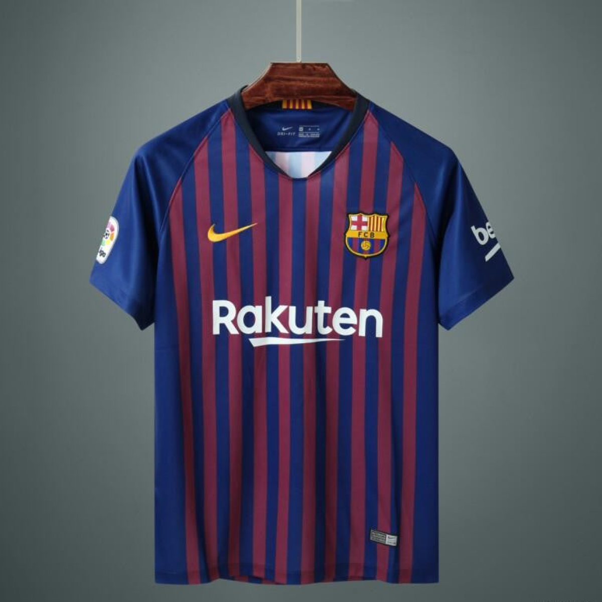 18-19 Barcelona home Soccer Jersey