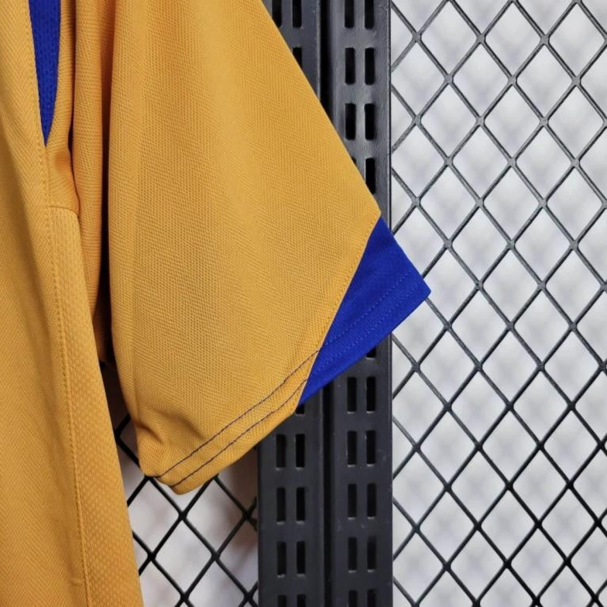 2005/06 Retro Juventus Third Jersey