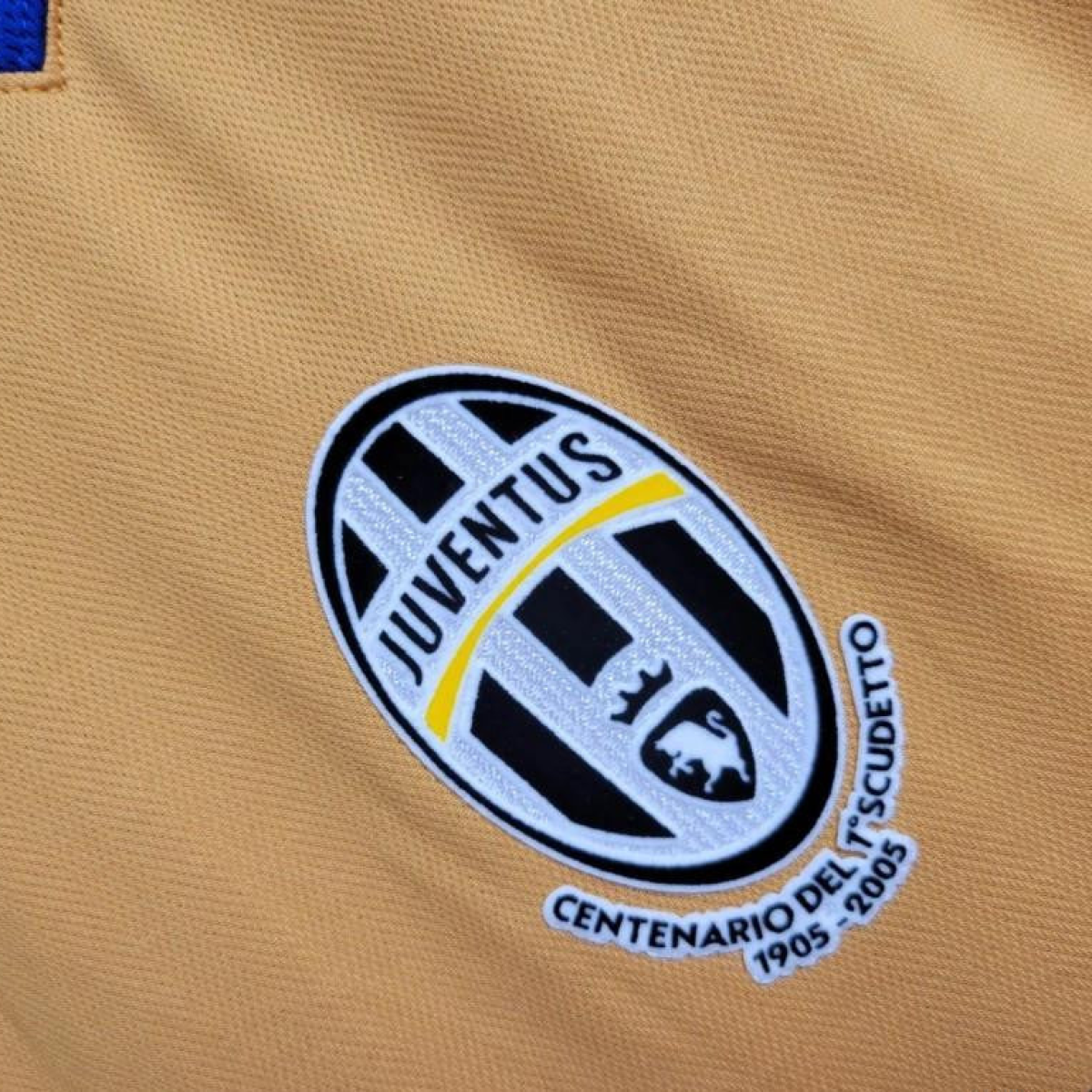 2005/06 Retro Juventus Third Jersey
