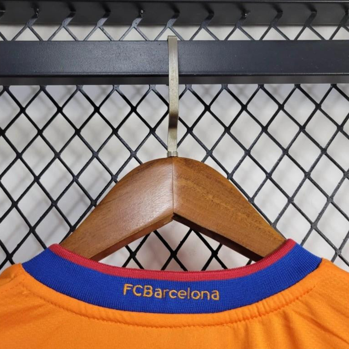 06/07 Retro Barcelona Away Jersey