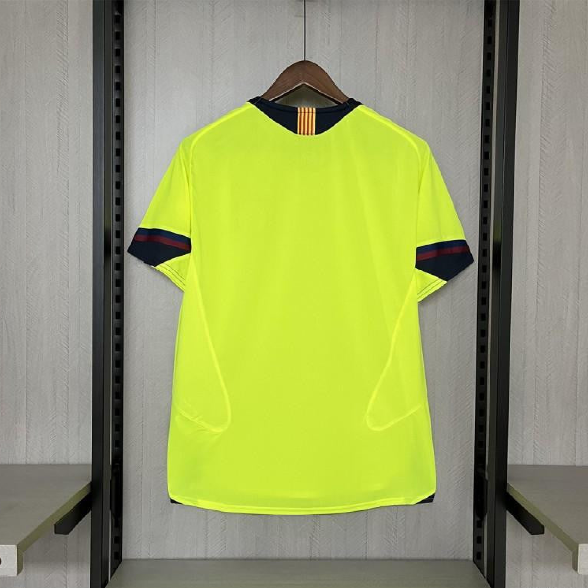 2005/06 Retro Barcelona Away Jersey