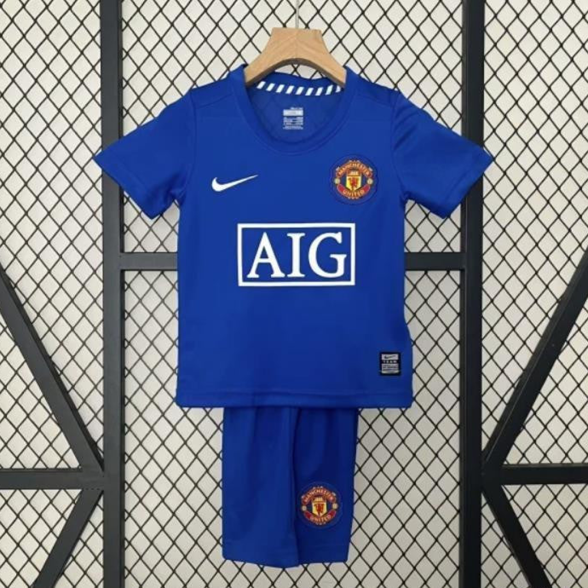 Retro 24/25 Kids Manchester United Third Blue Jersey