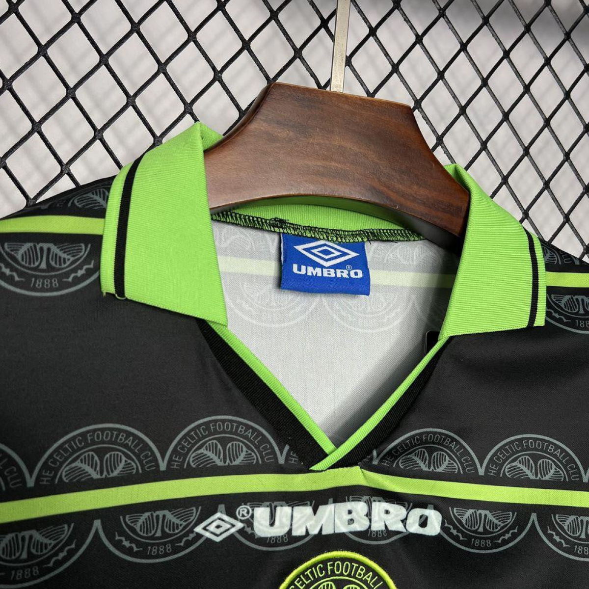 Retro 98/99 Celtic Away Black Jersey