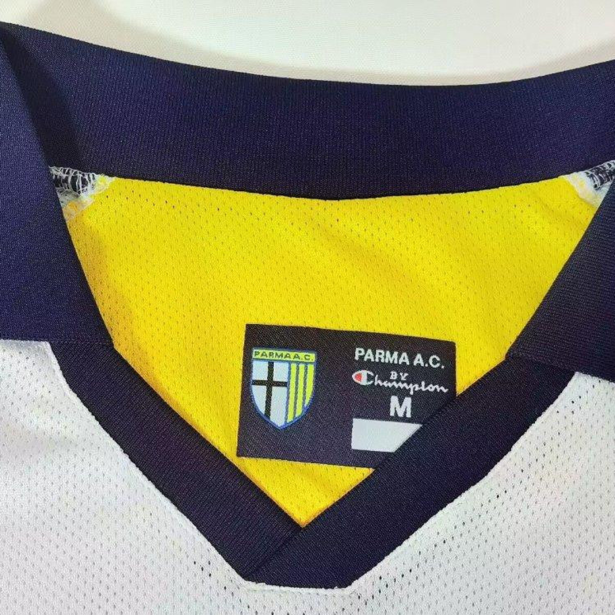 Retro 03/04 Parma Away White Jersey