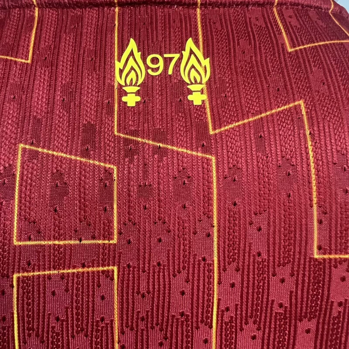 Player Version 24/25 Liverpool Home Jersey