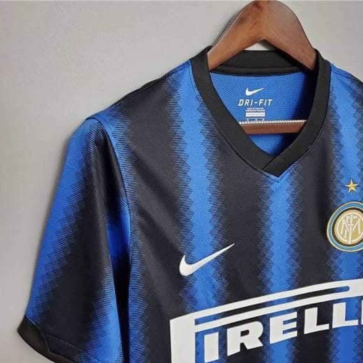 Retro 10/11 Inter Milan Home Jersey
