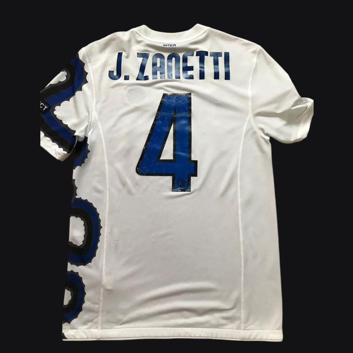 Retro 10/11 Inter Milan Away White Jersey With Full Patches
