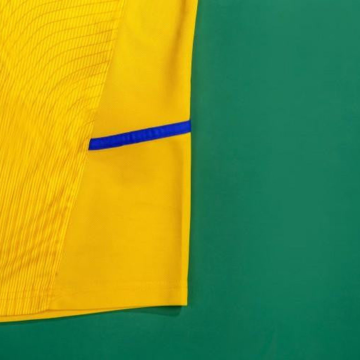 Retro 02/03 Leeds United Third Yellow Jersey