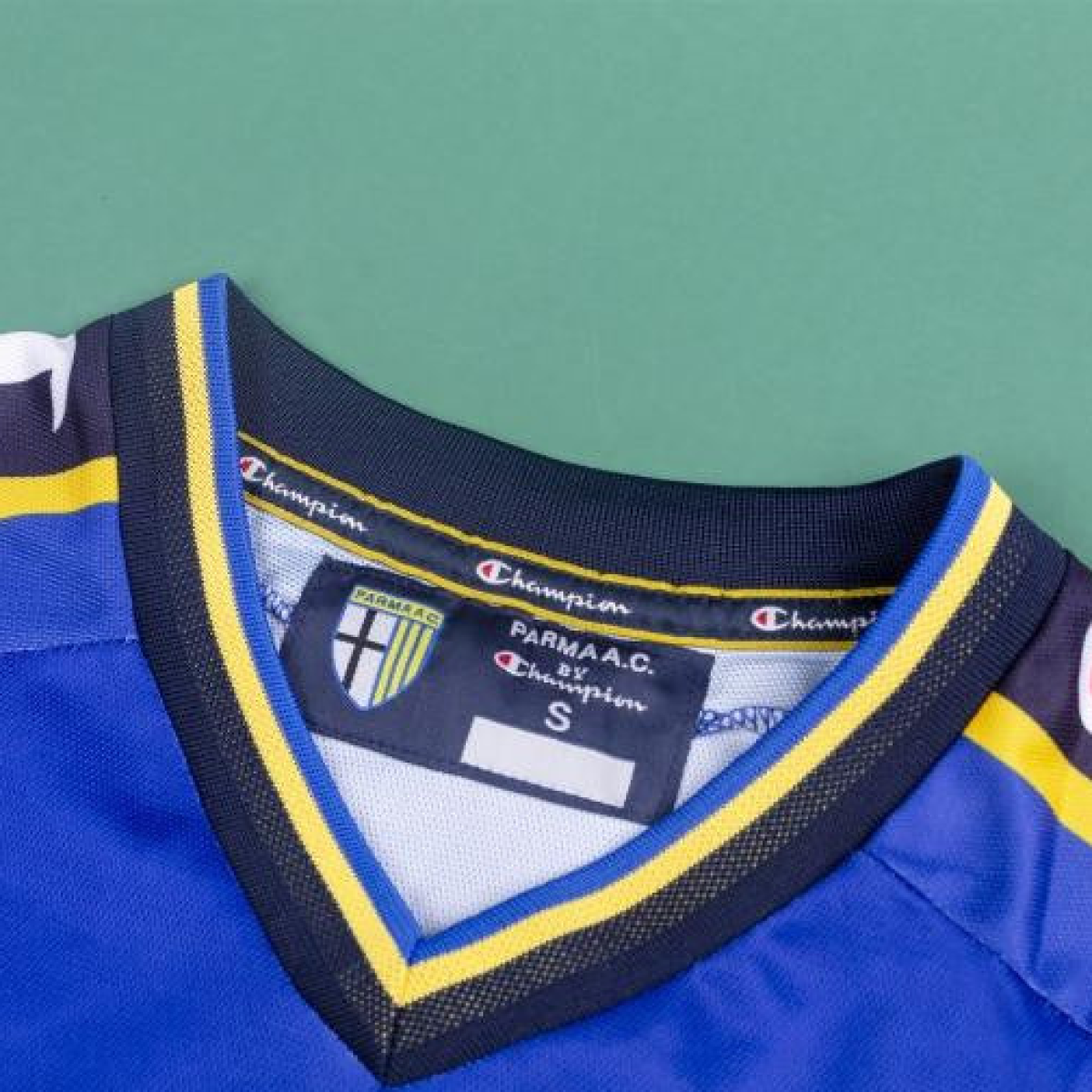 RETRO 01/02 Parma Home Soccer Jersey