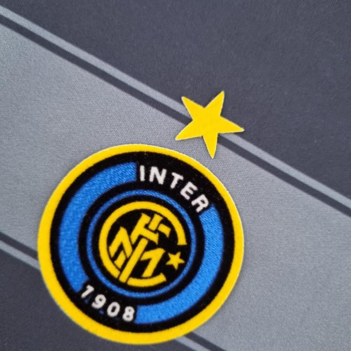 Retro Inter Milan 04/05 Third Away Soccer Jersey
